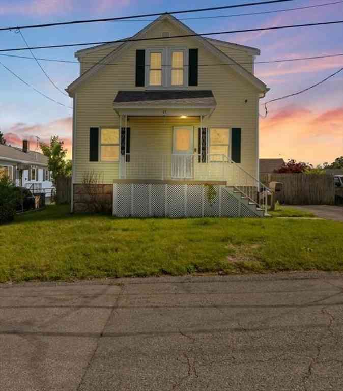 Homes For Sale - 43 Tucker St<br/> Fall River, MA 02724