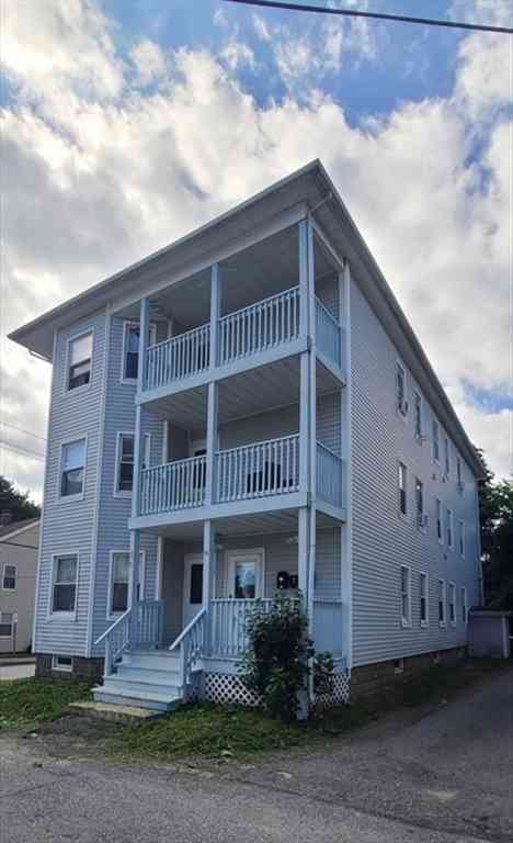 Homes For Rent - 16 Brookline St<br/> Webster, MA 01570