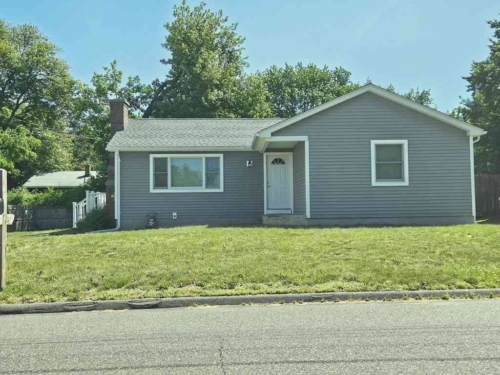 Homes For Sale - 265 Wheatland Ave<br/> Chicopee, MA 01020