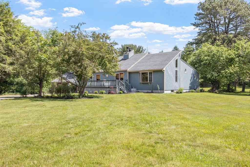Homes For Sale - 90 Kingman St<br/> Taunton, MA 02718