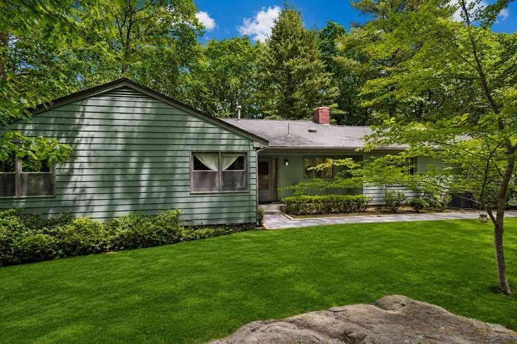 Homes For Sale - 139 Stoney Lea Road<br/> Dedham, MA 02026