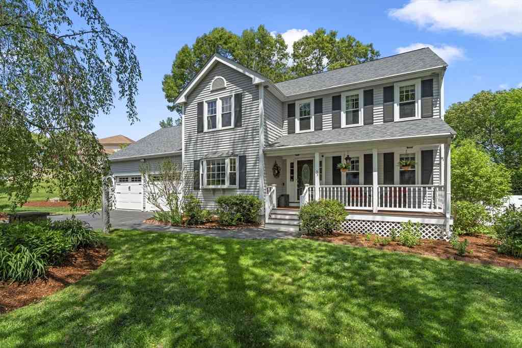 Homes For Sale - 53 Concannon Circle<br/> Weymouth, MA 02188