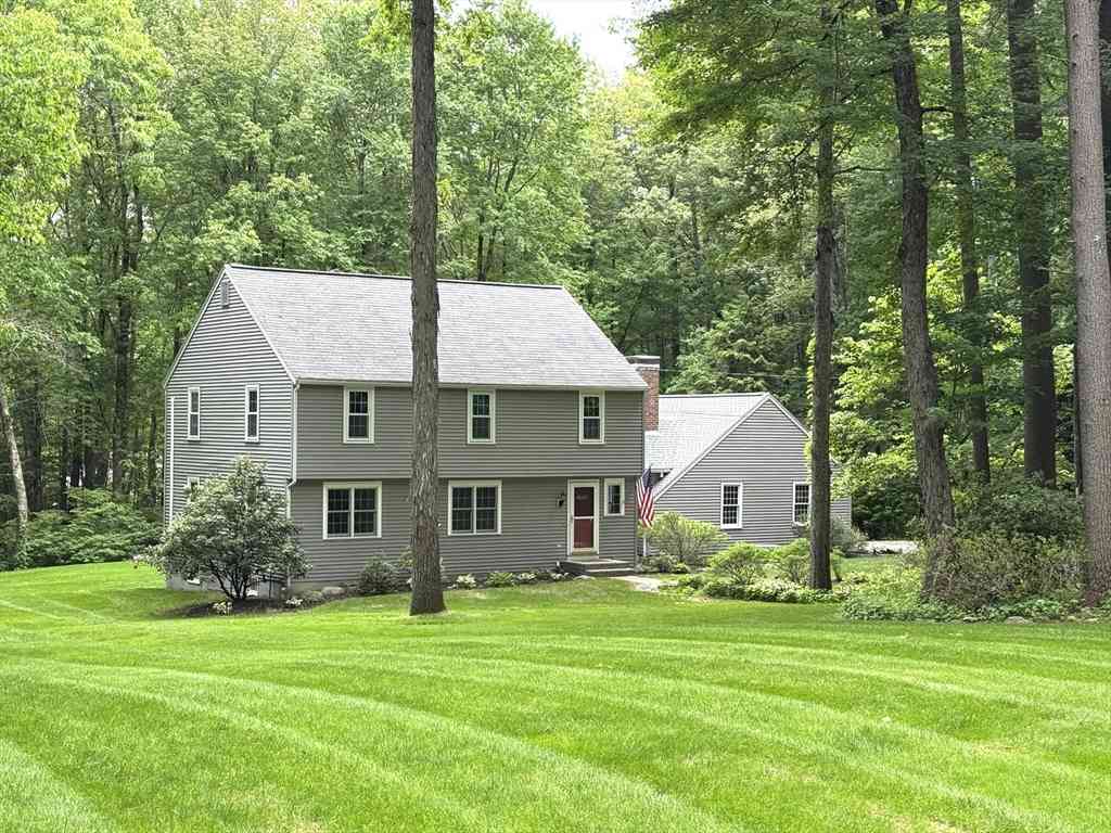 Homes For Sale - 4 Riverwood Road<br/> Kingston, NH 03848