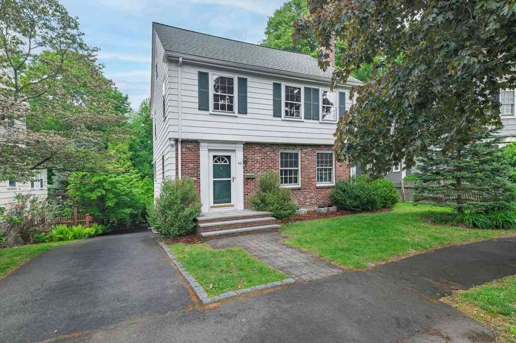 Homes For Sale - 40 Allen Circle<br/> Milton, MA 02186