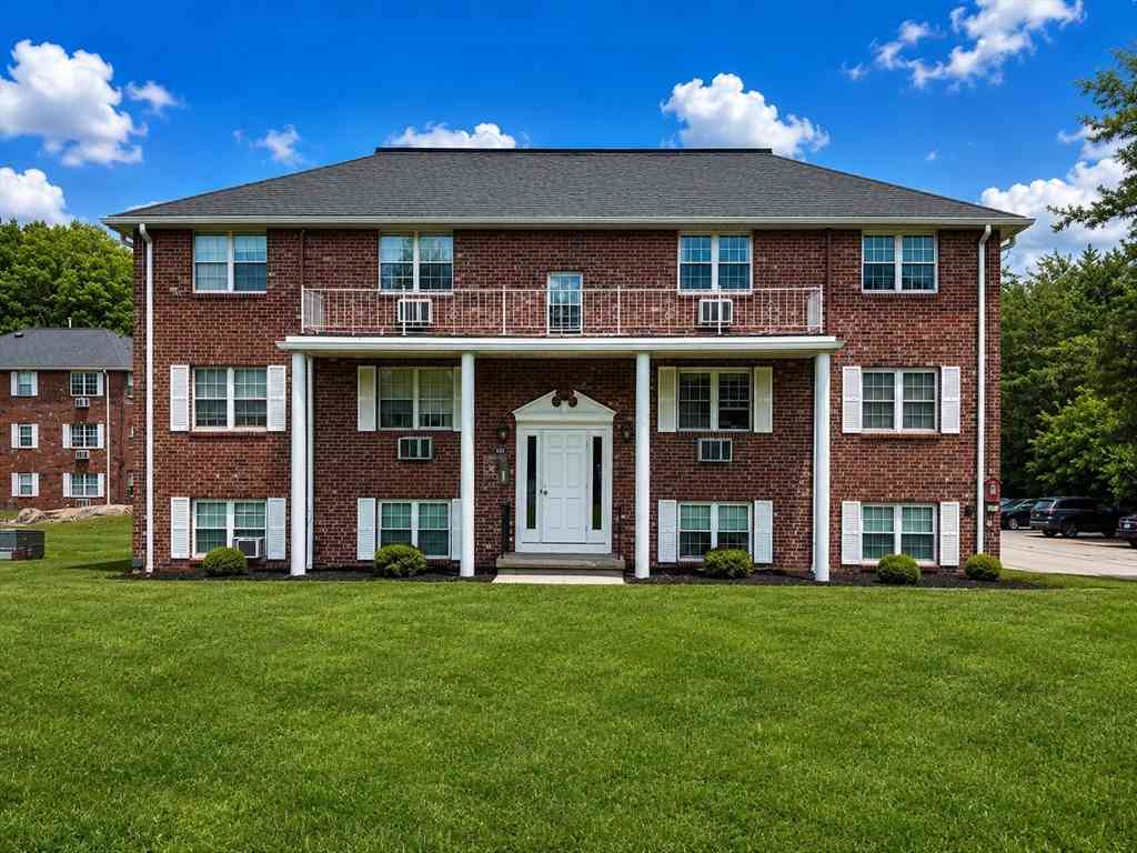Condo For Sale - 428 Great Road #17<br/> Middlesex County, Acton, MA 01720