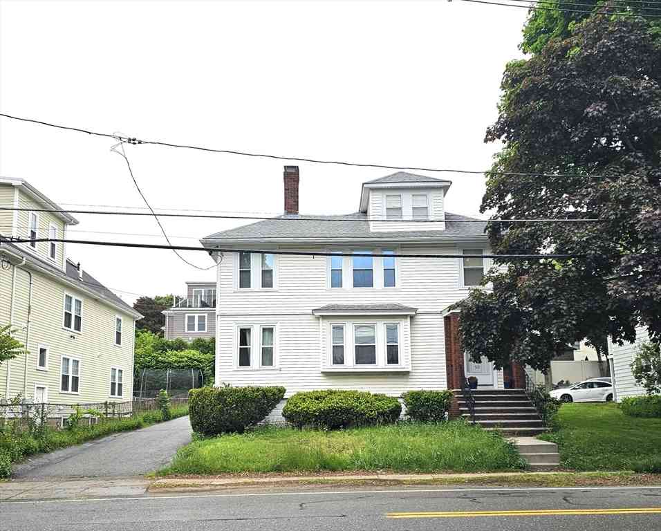 Apartment For Rent - 519 School St #2<br/> Belmont, MA 02478