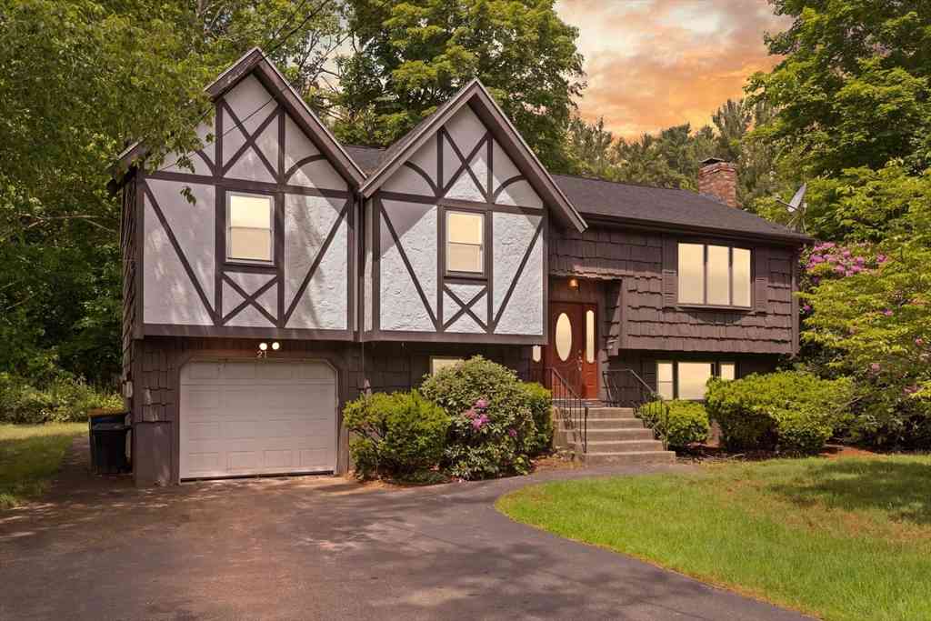 Homes For Sale - 21 Clarke St<br/> Sharon, MA 02067