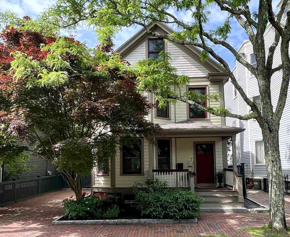 Homes For Sale - 14 Holly Avenue<br/> Middlesex County, Cambridge, MA 02138