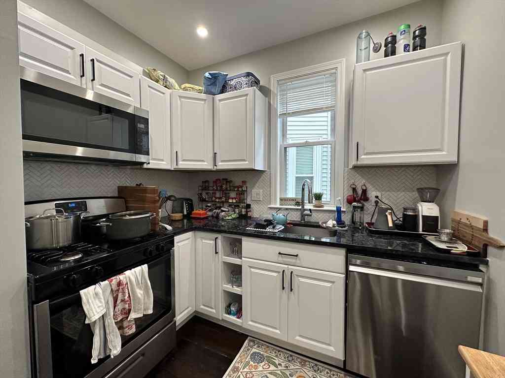 Apartment For Rent - 11 Priesing St #2<br/> Boston, MA 02130
