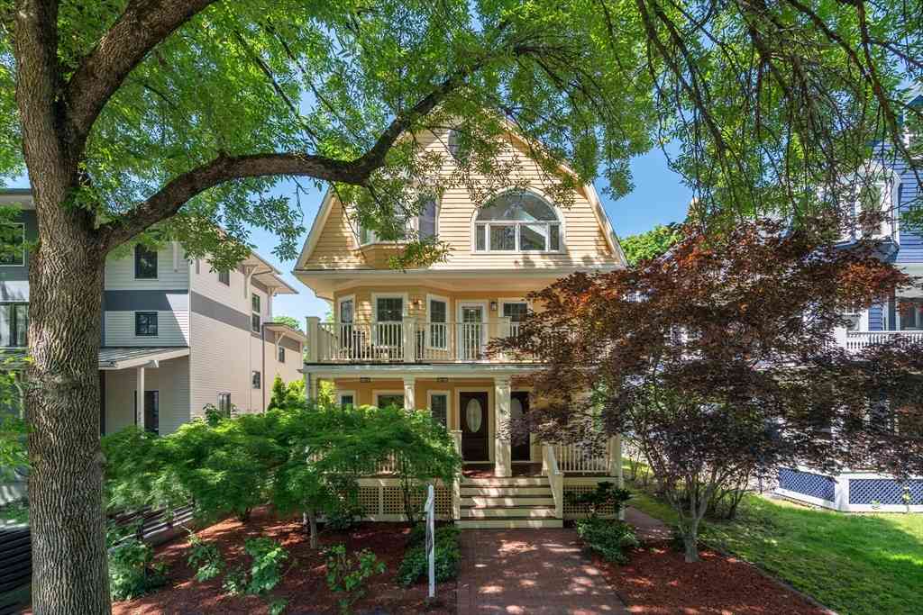 Condo For Sale - 80 Lexington Avenue #2<br/> Middlesex County, Cambridge, MA 02138