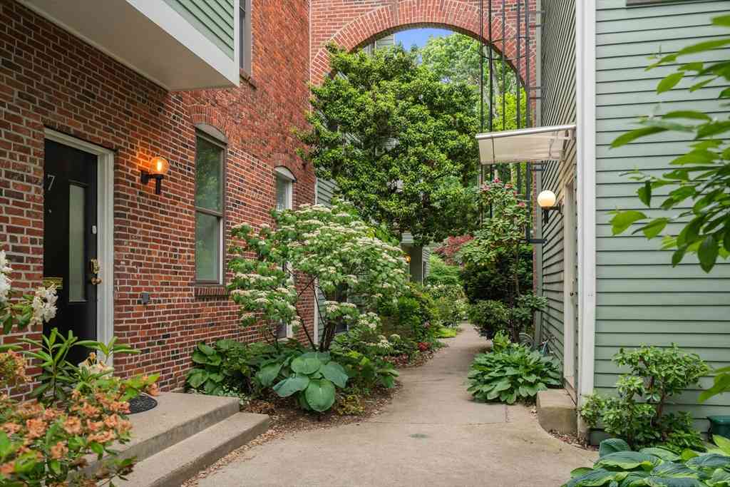 Condo For Sale - 1 Richdale Ave #7<br/> Middlesex County, Cambridge, MA 02140