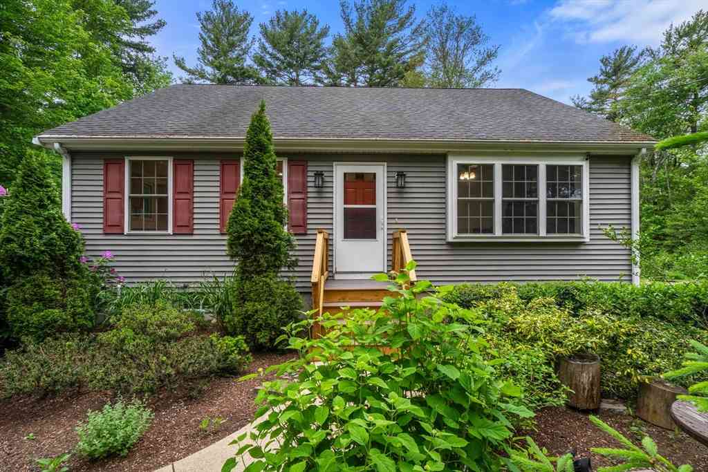 Homes For Sale - 456 South St<br/> Holbrook, MA 02343