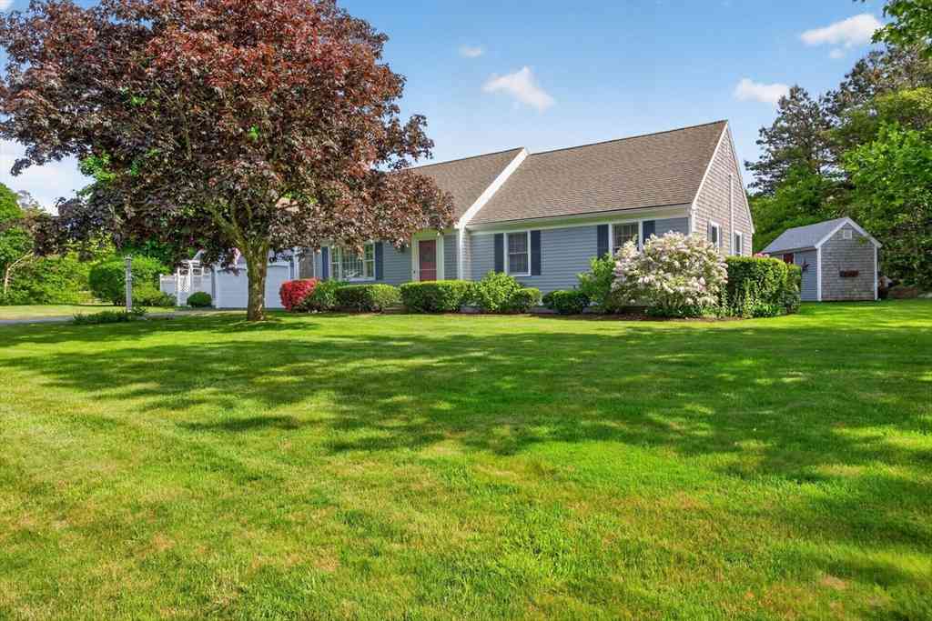 Homes For Sale - 3 Crestview Dr<br/> Barnstable County, Harwich, MA 02645