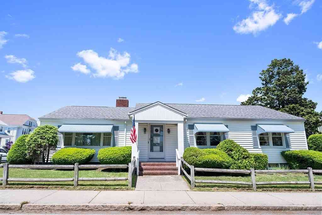Homes For Sale - 59 Brooklawn St<br/> Bristol County, New Bedford, MA 02745
