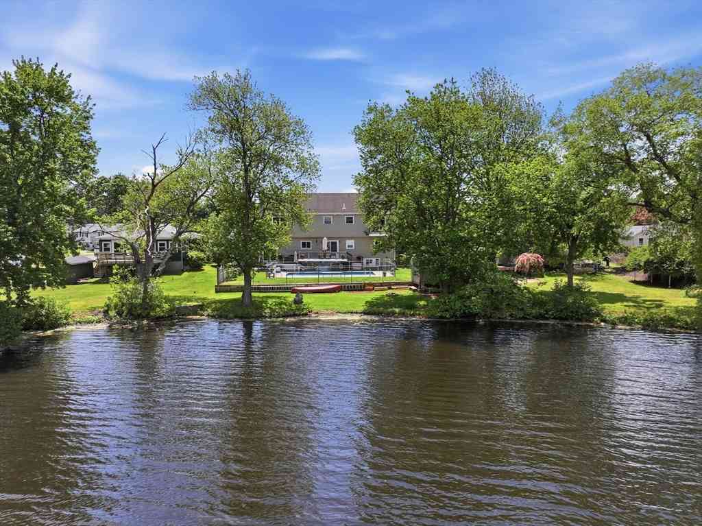 Homes For Sale - 43 Ransom Rd<br/> Framingham, MA 01702