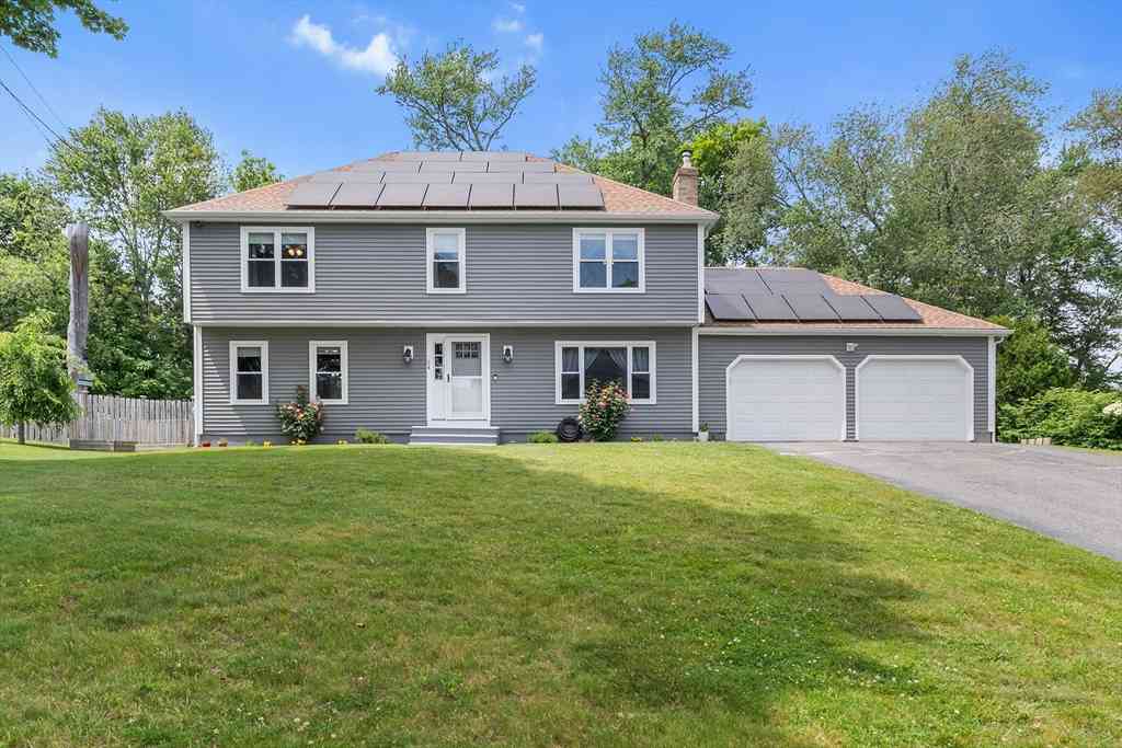 Homes For Sale - 24 Lantern Ln<br/> Worcester County, Milford, MA 01757