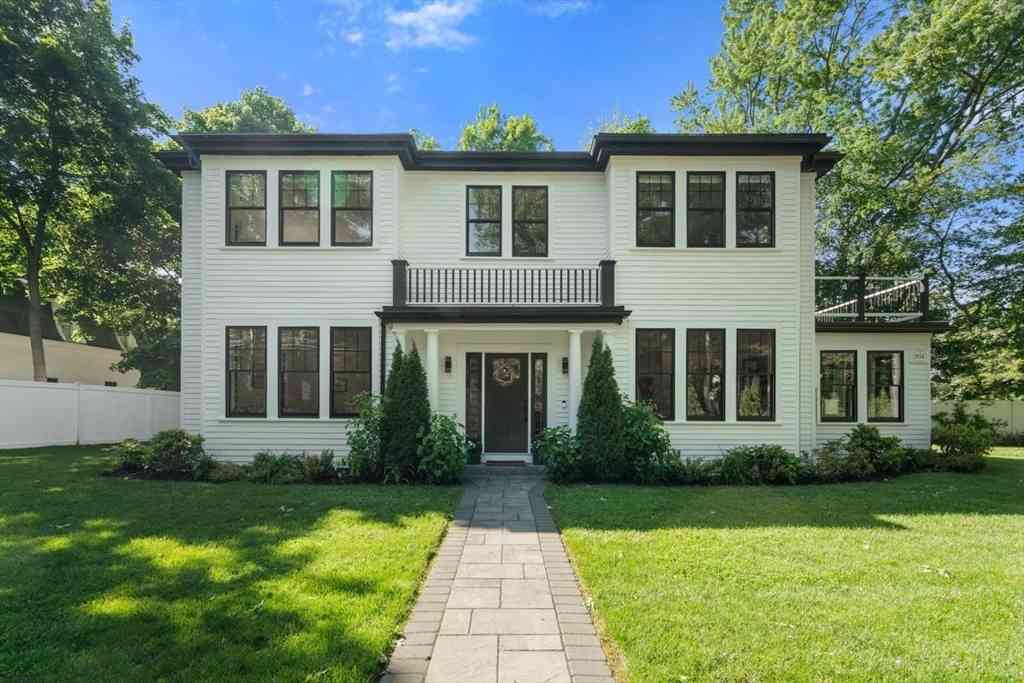 Homes For Sale - 283 Walnut Street<br/> Norfolk County, Wellesley, MA 02481