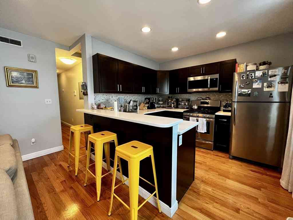 Condo For Rent - 170 I Street #2<br/> Boston, MA 02127