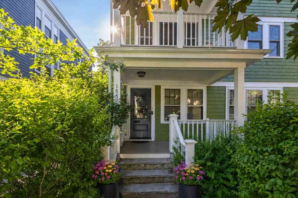 Condo For Sale - 155 Forest Hills St #2<br/> Boston, MA 02130