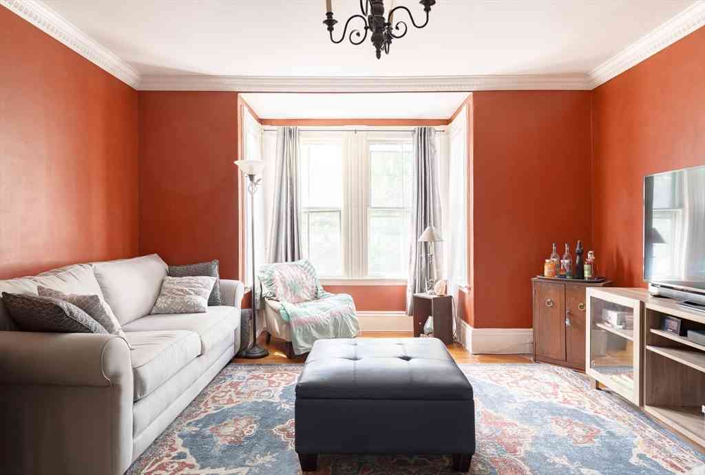Condo For Rent - 327 Lafayette St. #2<br/> Salem, MA 01970