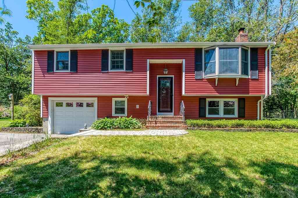 Homes For Sale - 36 Carl Road<br/> Bristol County, Raynham, MA 02767