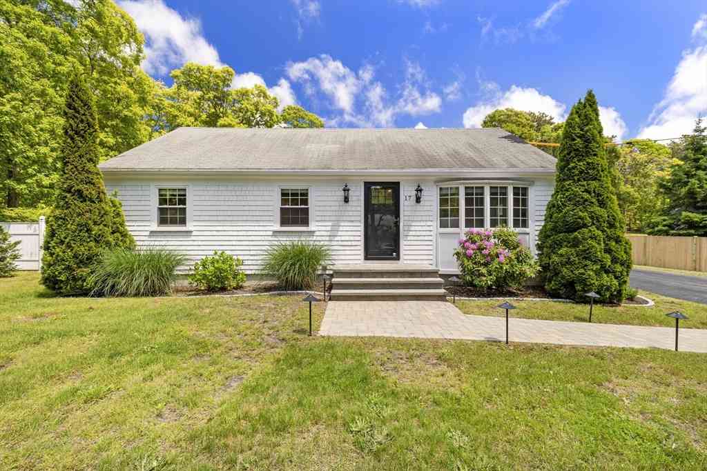 Homes For Sale - 17 Kings Way<br/> Barnstable County, Orleans, MA 02653
