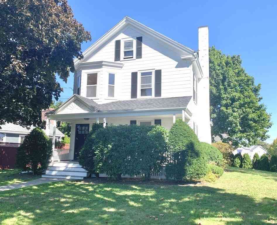 Apartment For Rent - 120 Farwell #2<br/> Newton, MA 02460