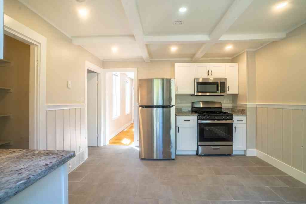 Homes For Rent - 18 Drew Ave #1<br/> Weymouth, MA 02189
