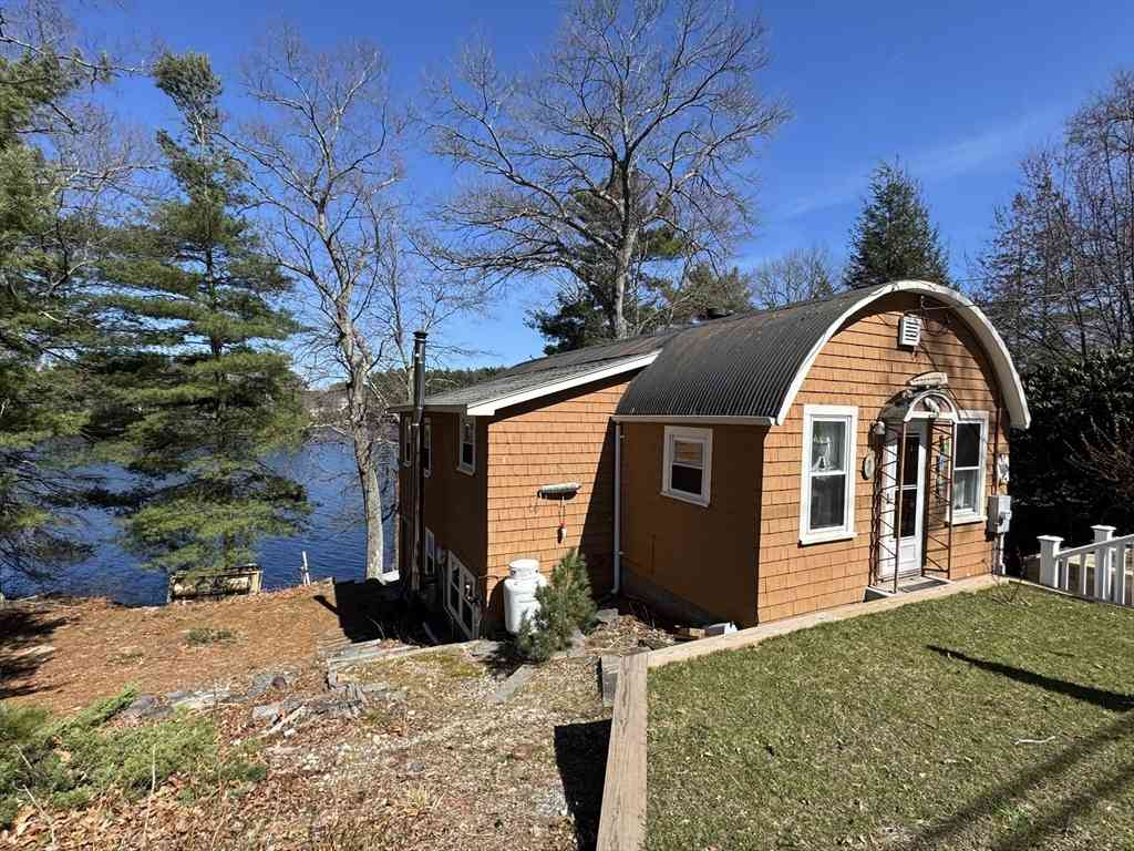 Homes For Sale - 270 Oakridge Ave<br/> Bristol County, North Attleboro, MA 02760