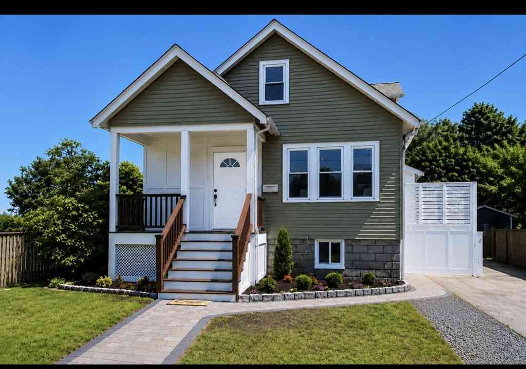 Homes For Sale - 95 Lynnway<br/> Suffolk County, Revere, MA 02151