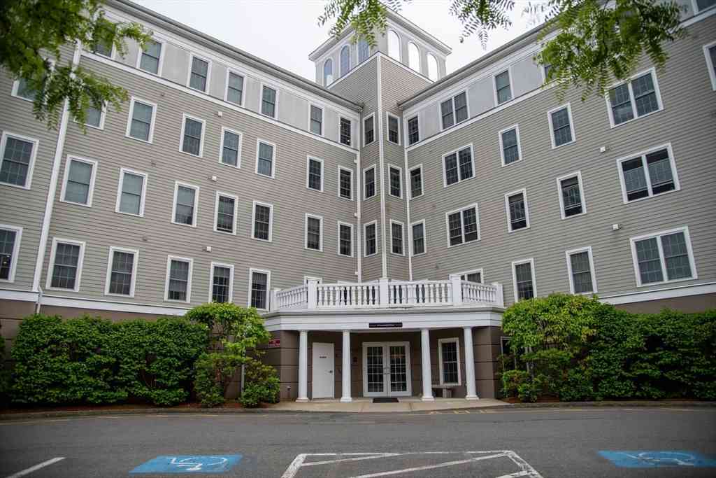 Condo For Rent - 8 Crowninshield St #210<br/> Peabody, MA 01960