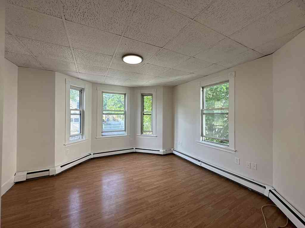 Apartment For Rent - 39 Louis St #2<br/> Chelsea, MA 02150