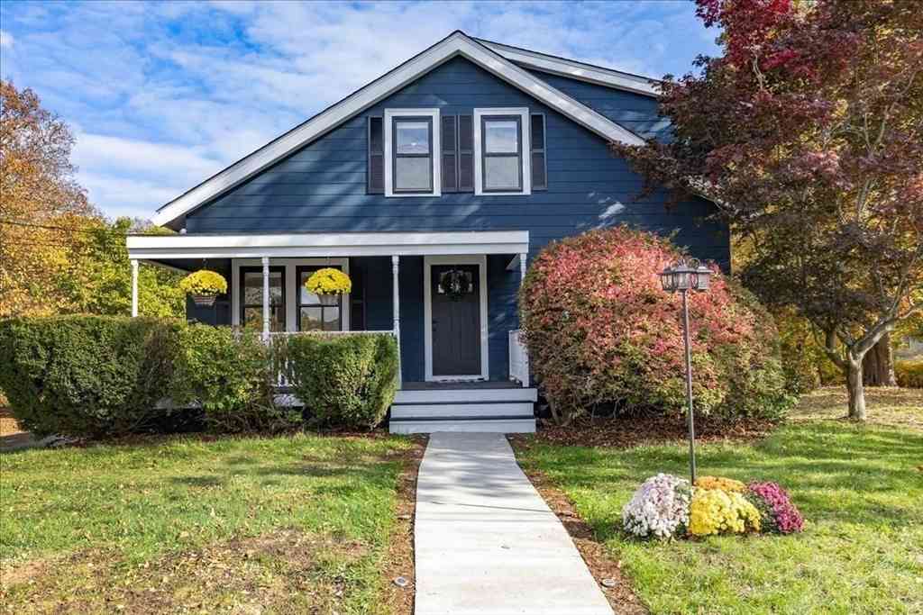 Apartment For Rent - 39 Trask Street #2<br/> Beverly, MA 01915