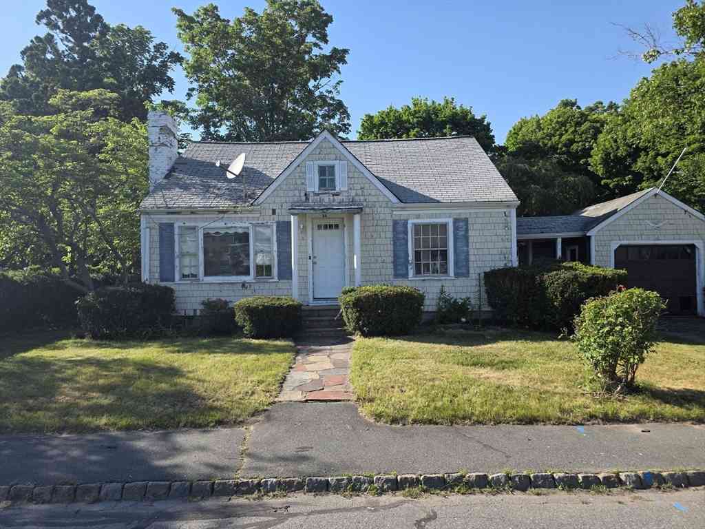 Homes For Sale - 54 Oxford St<br/> Fairhaven, MA 02719