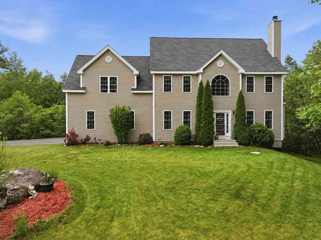 Homes For Sale - 6 Pond Court<br/> Leicester, MA 01611