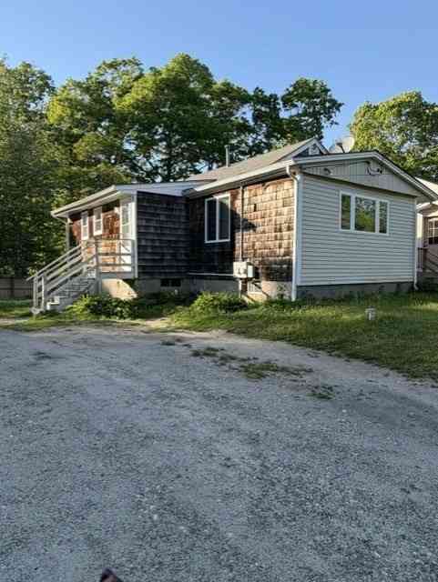 Homes For Rent - 11 Lakeview Blvd<br/> Plymouth, MA 02360