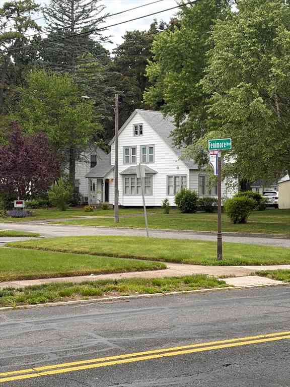 Homes For Sale - 16 Fenimore Blvd<br/> Springfield, MA 01108