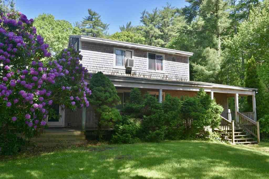 Homes For Sale - 19 South Kingman Street<br/> Lakeville, MA 02347