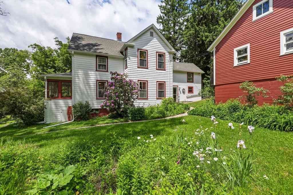 Homes For Sale - 43 Garage Rd<br/> Sunderland, MA 01375