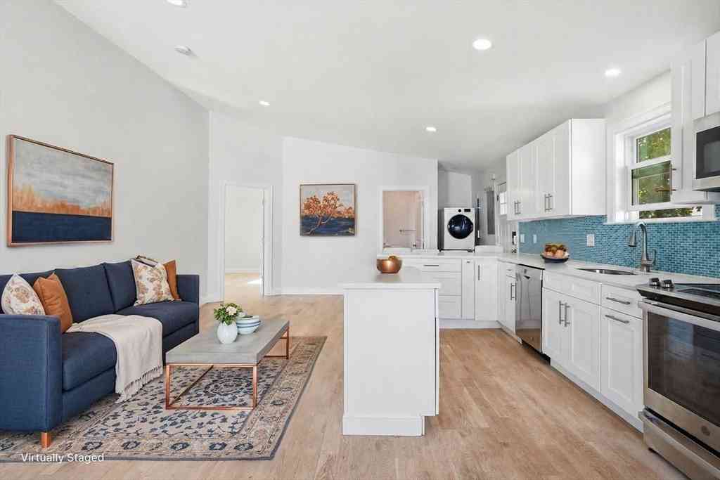 Condo For Sale - 34 Underhill St #4<br/> Winthrop, MA 02152