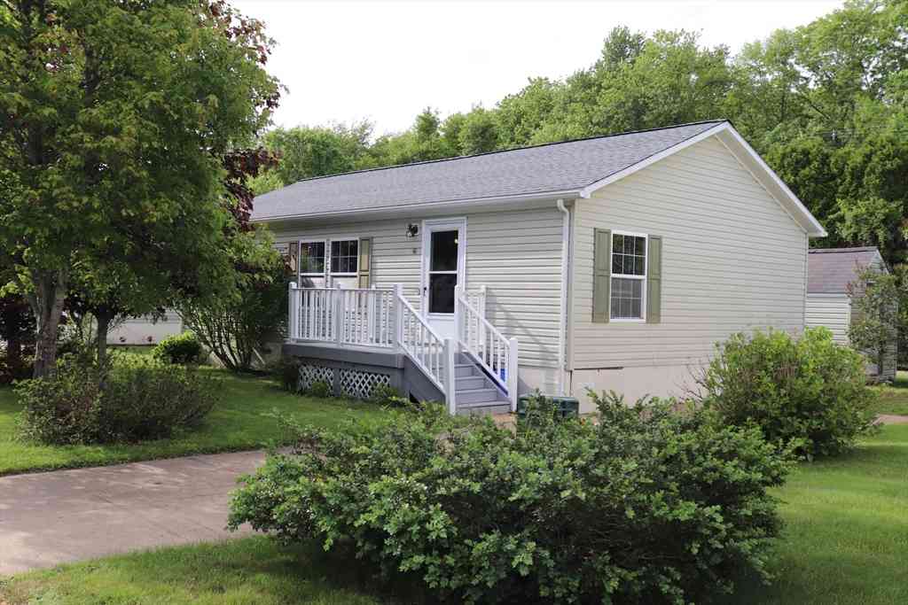 Mobile Home For Sale - 48 Songbird Ln<br/> Tiverton, RI 02878
