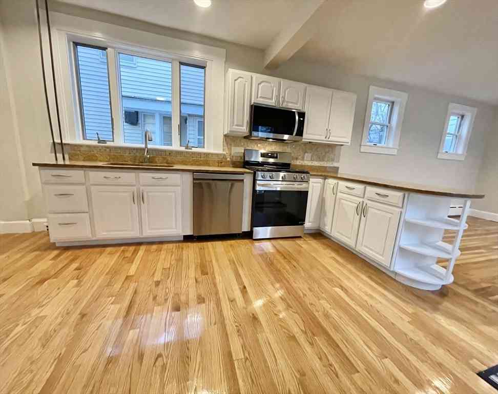 Homes For Rent - 125 Wilmington Ave<br/> Boston, MA 02124