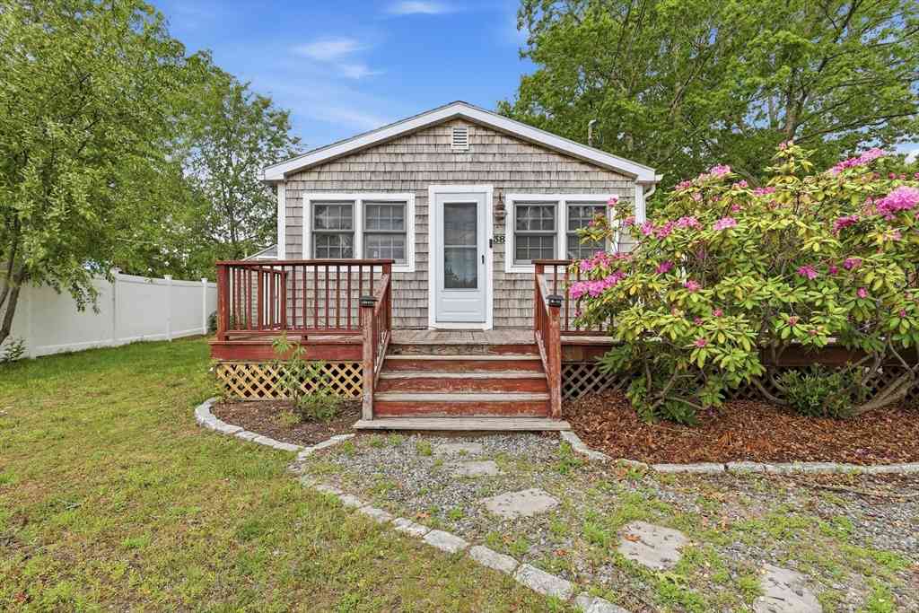Homes For Sale - 38 Agawam Lake Shore Dr<br/> Wareham, MA 02571