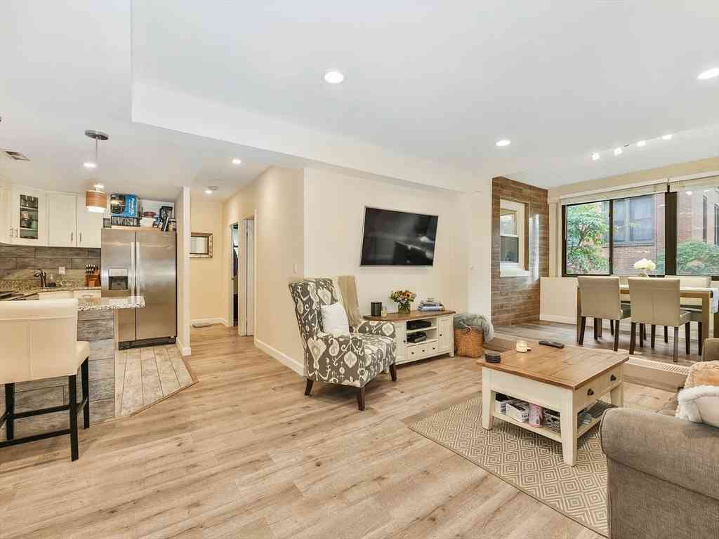 Condo For Rent - 18 Juniper St #47<br/> Brookline, MA 02445
