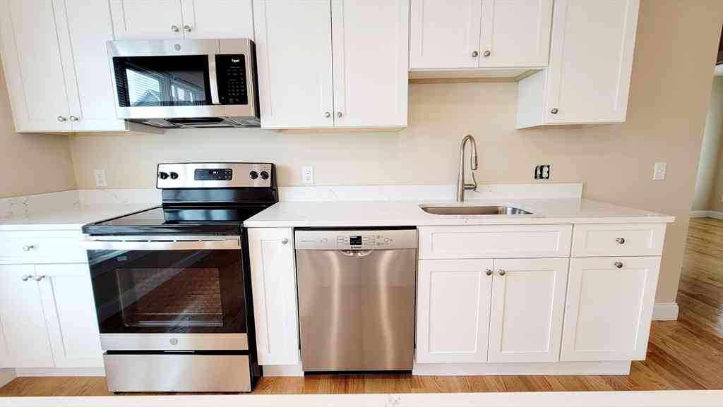 Apartment For Rent - 64 Waverly #3<br/> Boston, MA 02135