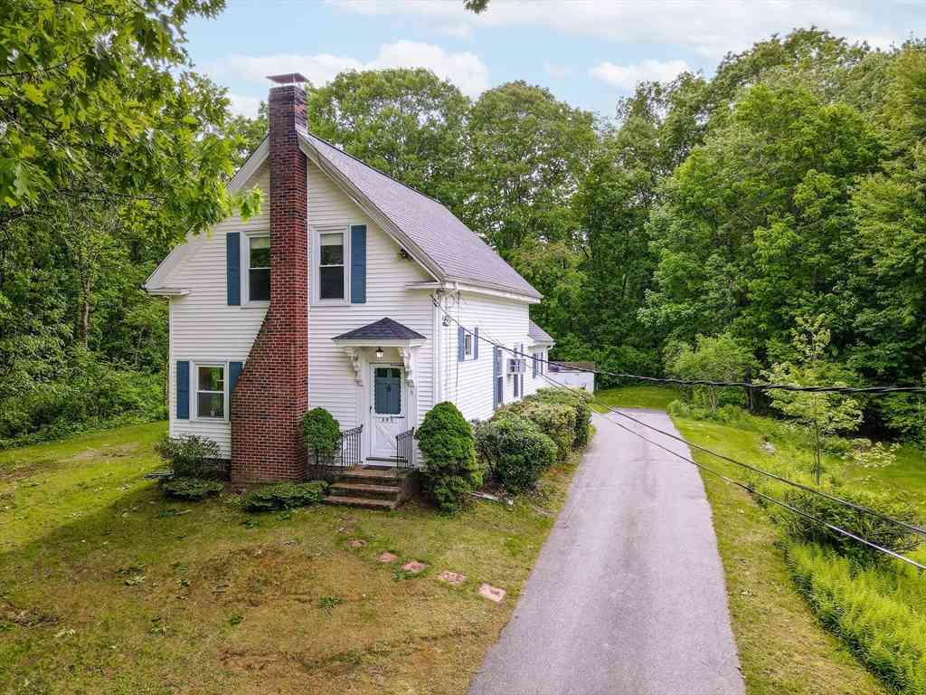 Homes For Sale - 395 Kingsbury Ave<br/> Haverhill, MA 01835