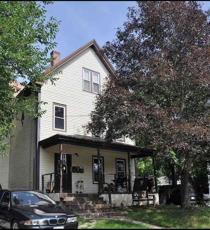 Homes For Rent - 35 Cambridge St<br/> Middleboro, MA 02346