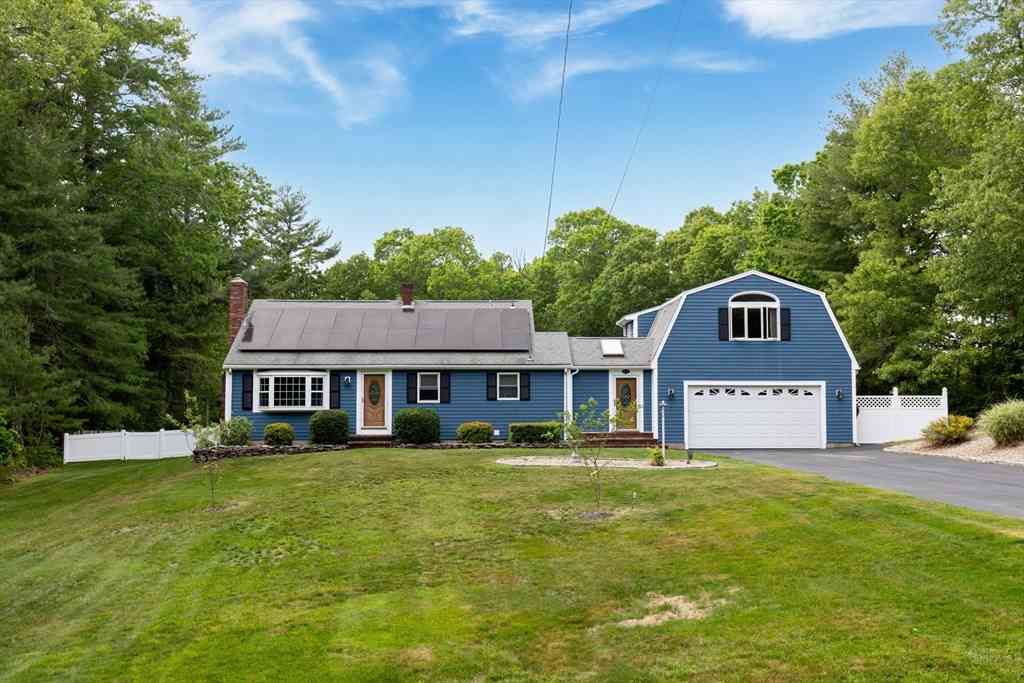 Homes For Sale - 244-244A Holmes St<br/> Plymouth County, Halifax, MA 02338