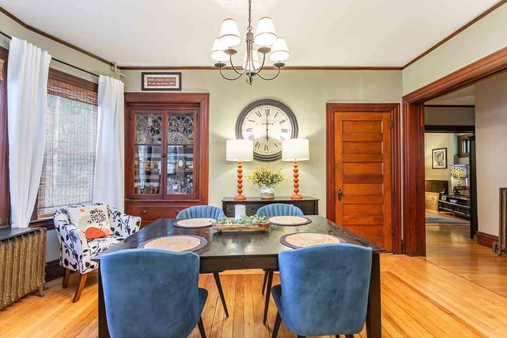 Apartment For Rent - 256 Maple St #1<br/> Fall River, MA 02720