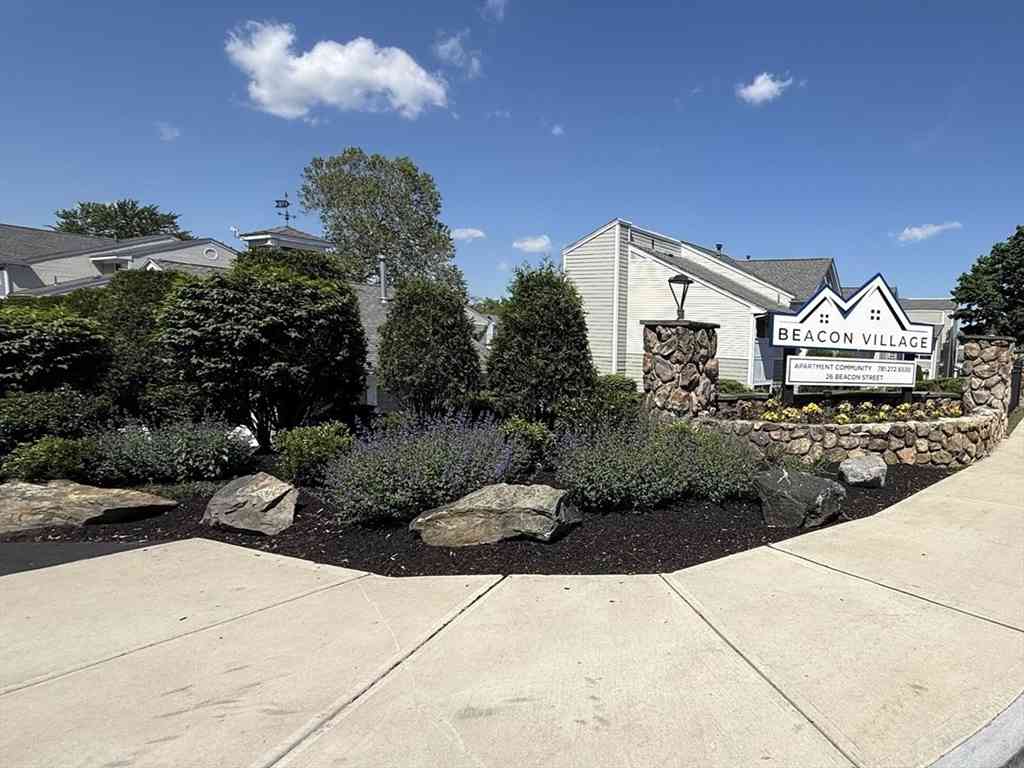 Condo For Rent - 64F Beacon #64F<br/> Burlington, MA 01803